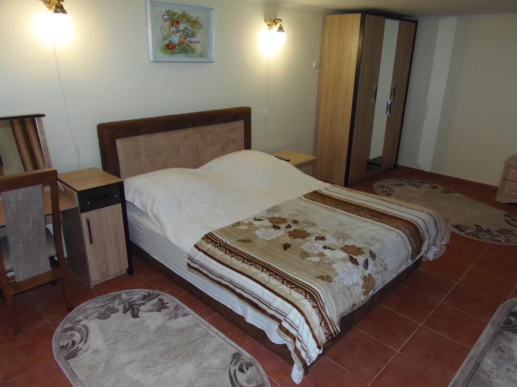 Tourist Complex Karina Hotel Поляна Екстериор снимка