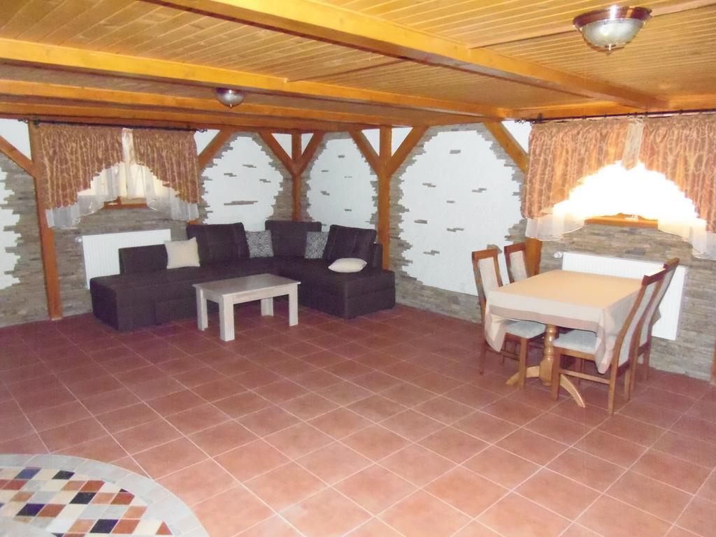 Tourist Complex Karina Hotel Поляна Екстериор снимка